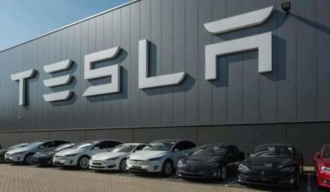 特斯拉在華業務拓展 新增電信業務、遷入上海自貿區及布局非居住房地產租賃